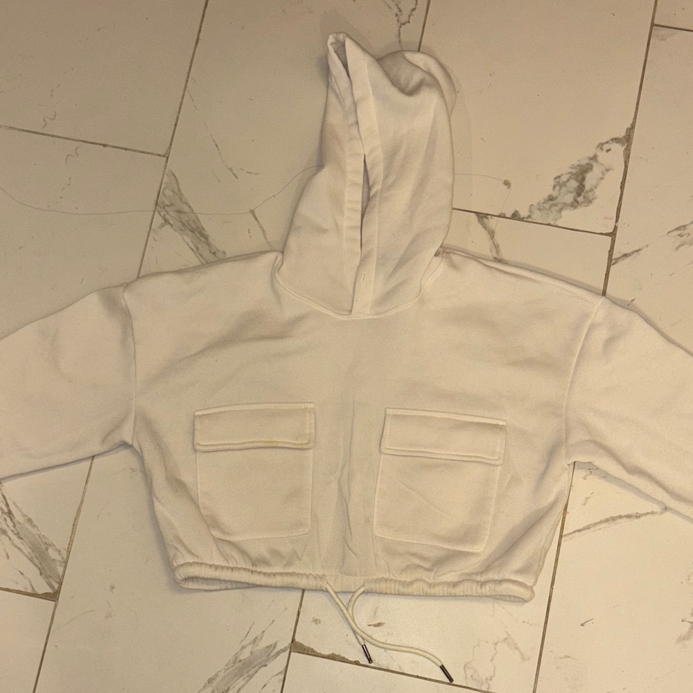 New Look White Hoodie with Front Pockets - Picture 1 of 3